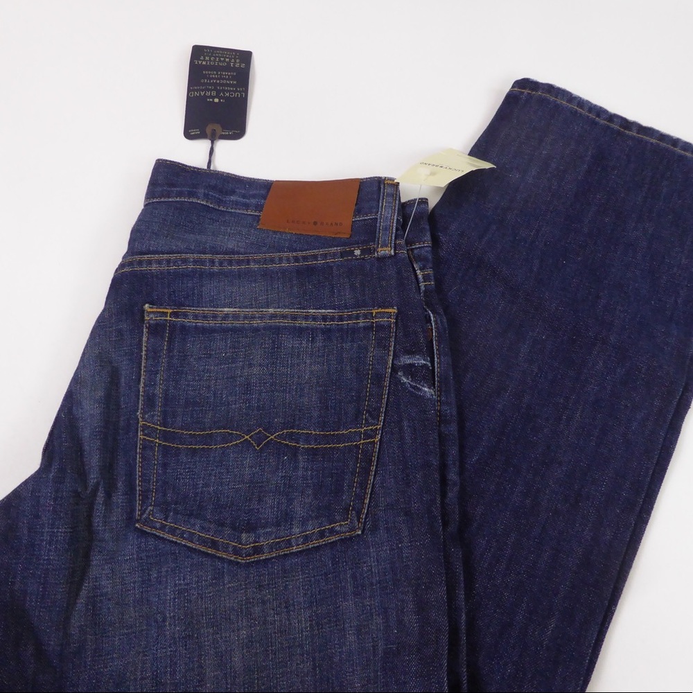 Lucky Brand 221 Original Straight Denim Jeans NWT Whiskered / Distressing